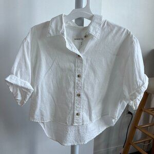 Aritzia cute boxy button up crop with cuffed sleeves